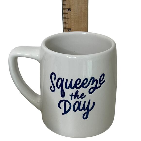 Dash of That Stoneware Coffee Mugs Squeeze the Day Set of Four 12 ounce - Picture 5 of 6